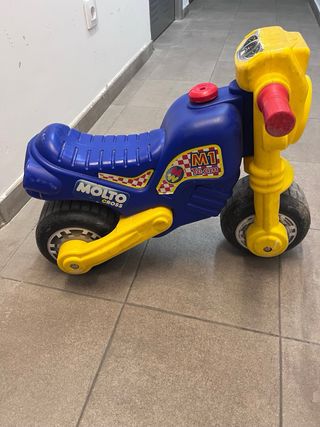 Moto niño correpasillos Molto