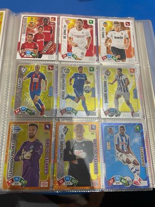 Lote unas 200 cartas Adrenalyn varias temporadas