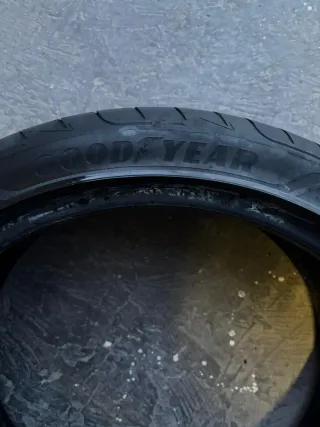 Neumático Goodyear Eagle