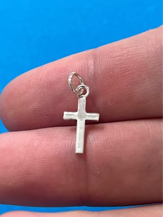 Elegante Colgante Cruz Lisa Plata De Ley