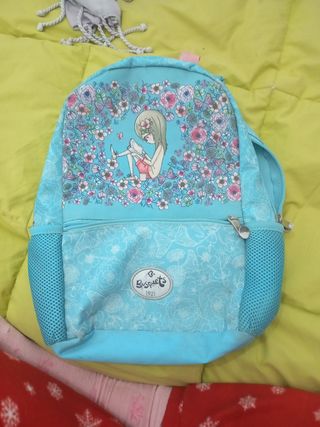 Mochila infantil azul con dibujo