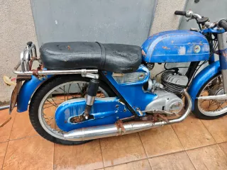 Derbi Super 4V 125.