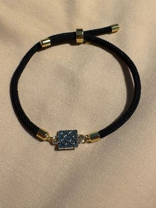 Pulsera negra con la baldosa de Bilbao de plata