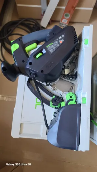 Sierra Festool TSV60 KEBQ PLUS on precorte