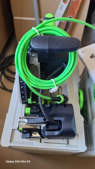 Sierra Festool TSV60 KEBQ PLUS on precorte