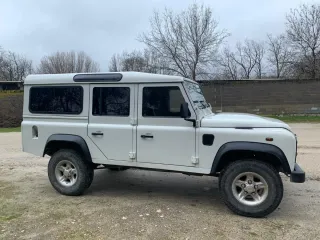 Land Rover Defender 2007