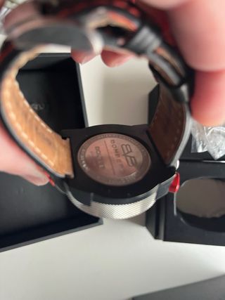 Reloj Bomberg Bolt-68 Negro y Rojo