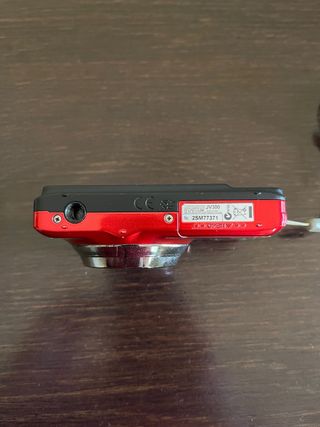Fotocamera digitale fujifilm finepix jv300 rossa