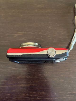 Fotocamera digitale fujifilm finepix jv300 rossa