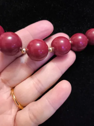 Collar Granate Bolas Doradas