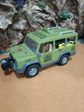 Vehículo militar americano customizado