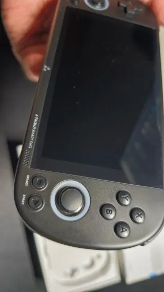 Trimui Smart Pro - Consola Portátil Blanca