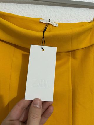 Vestido Zara palabra de honor amarillo