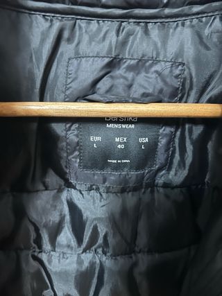 Chaleco acolchado Bershka negro