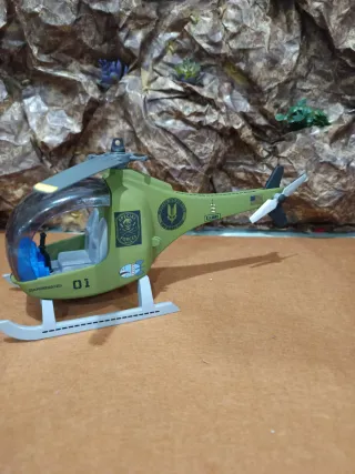 Helicóptero militar americano custom