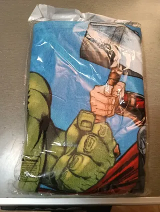 Toalla Playa Avengers 70x140cm