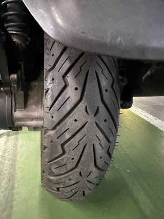 Suzuki Burgman 125cc Maxi Scooter 2.010