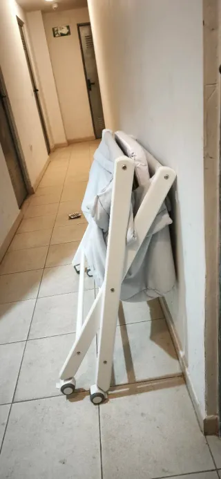 Minicuna para bebés con ruedas apertura en tijera