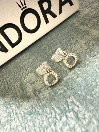 Pendientes Pandora La O en Plata 925