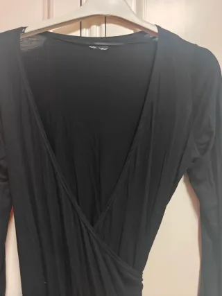 Vestido negro manga larga