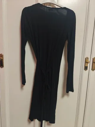 Vestido negro manga larga