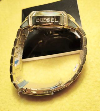 Reloj Diesel Griffed nuevo, dorado