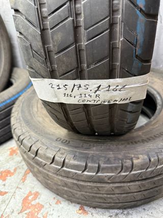 Neumático Continental 215/175 R116