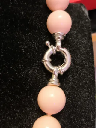 Collar Bolas Rosa Ángel con Detalle Plateado