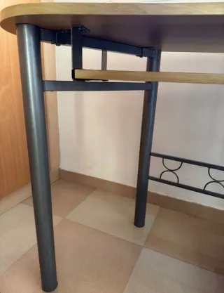 Escritorio madera y metal