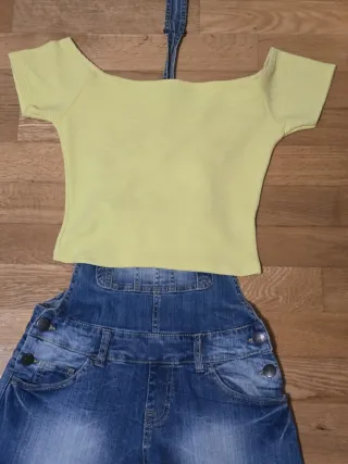 Conjunto peto vaquero y camiseta.Inside. 3 EUROS