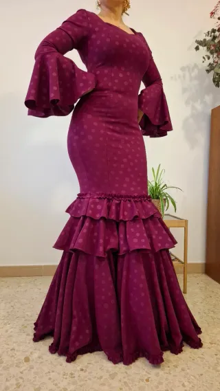 Traje Flamenca Buganvilla con Lunares.