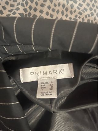 Americana Raya Gris y Negra