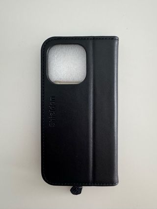 Custodia iPhone 15 6.1 Nera Shieldon