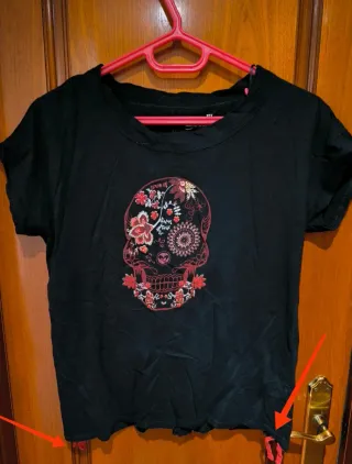 Camiseta manga corta Calavera Flores T. S-M Negra