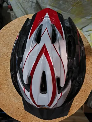 Casco Bicicleta Negro/Rojo/Blanco con Visera