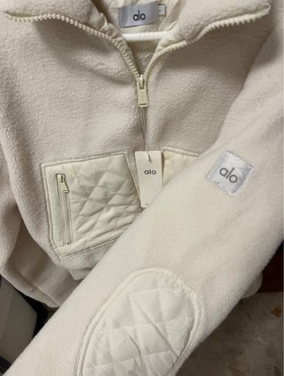 Chaqueta Alo Polar Beige