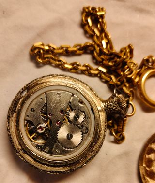 Orologio da tasca vintage. Da rosa.