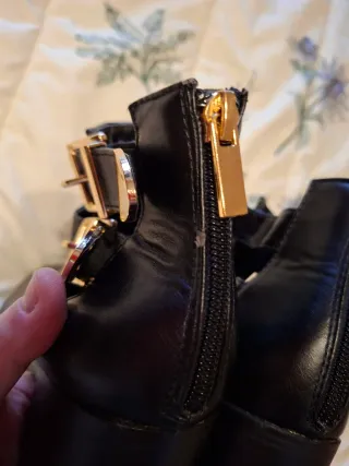 Botines Suitblanco Negros