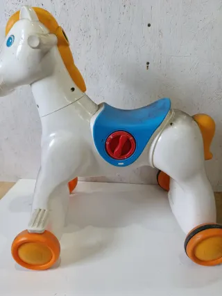 Correpasillos Chicco Caballo Ruedas Naranja