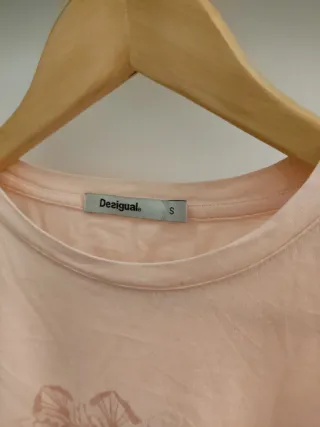 Camiseta Desigual rosa talla S
