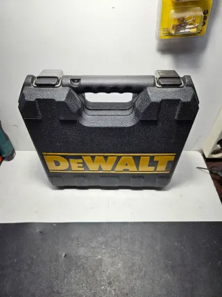 Taladro Atornillador Dewalt 10.8V con Cargador