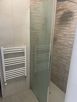 Se alquila habitación en piso compartido 270€