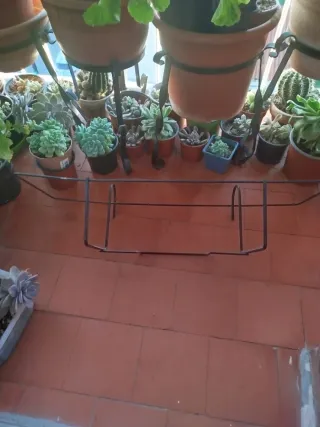 Portamaceteros de metal negro