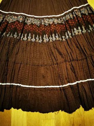 Falda larga étnica marrón