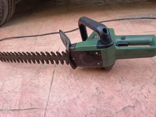 Cortasetos Black & Decker HT22