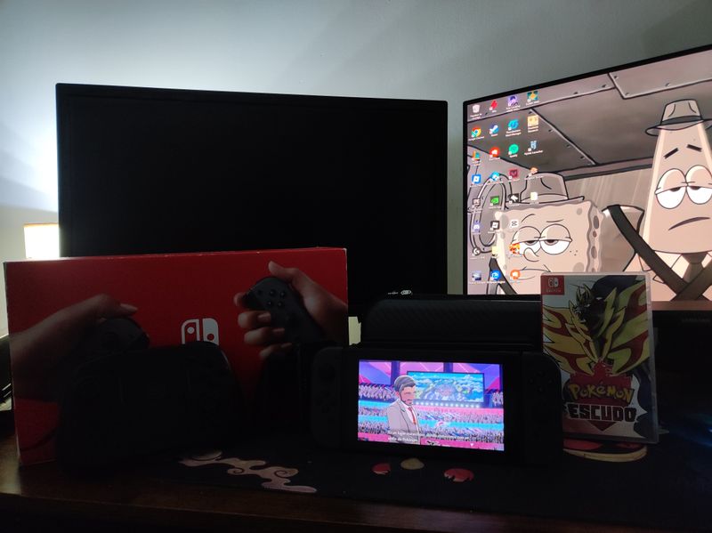 Pokemon Escudo+Nintendo Switch + NYXI + 128GB