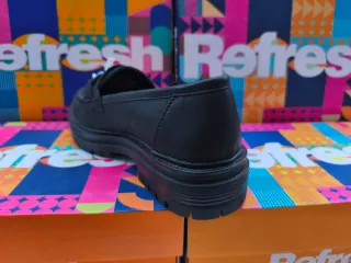 Zapatos Refresh negros