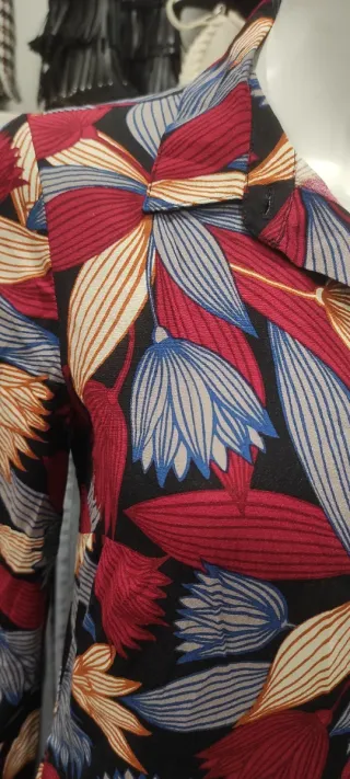 Vestido camisero floral Nice Things T. 34