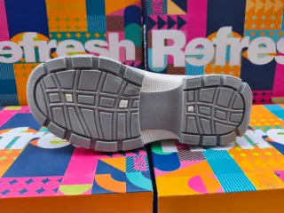 Zapatos Refresh Gris y Blanco para Chica