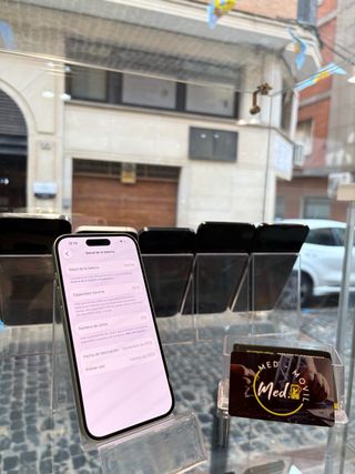 iPhone 15 128GB MUY buen estado  1 año de GARANTIA